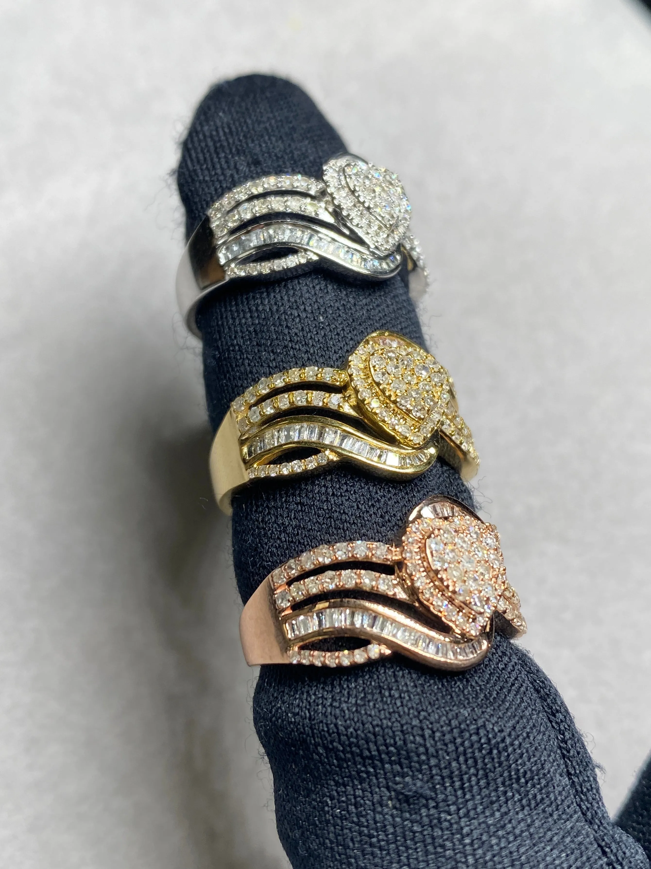 10K Elegant Heart Ring