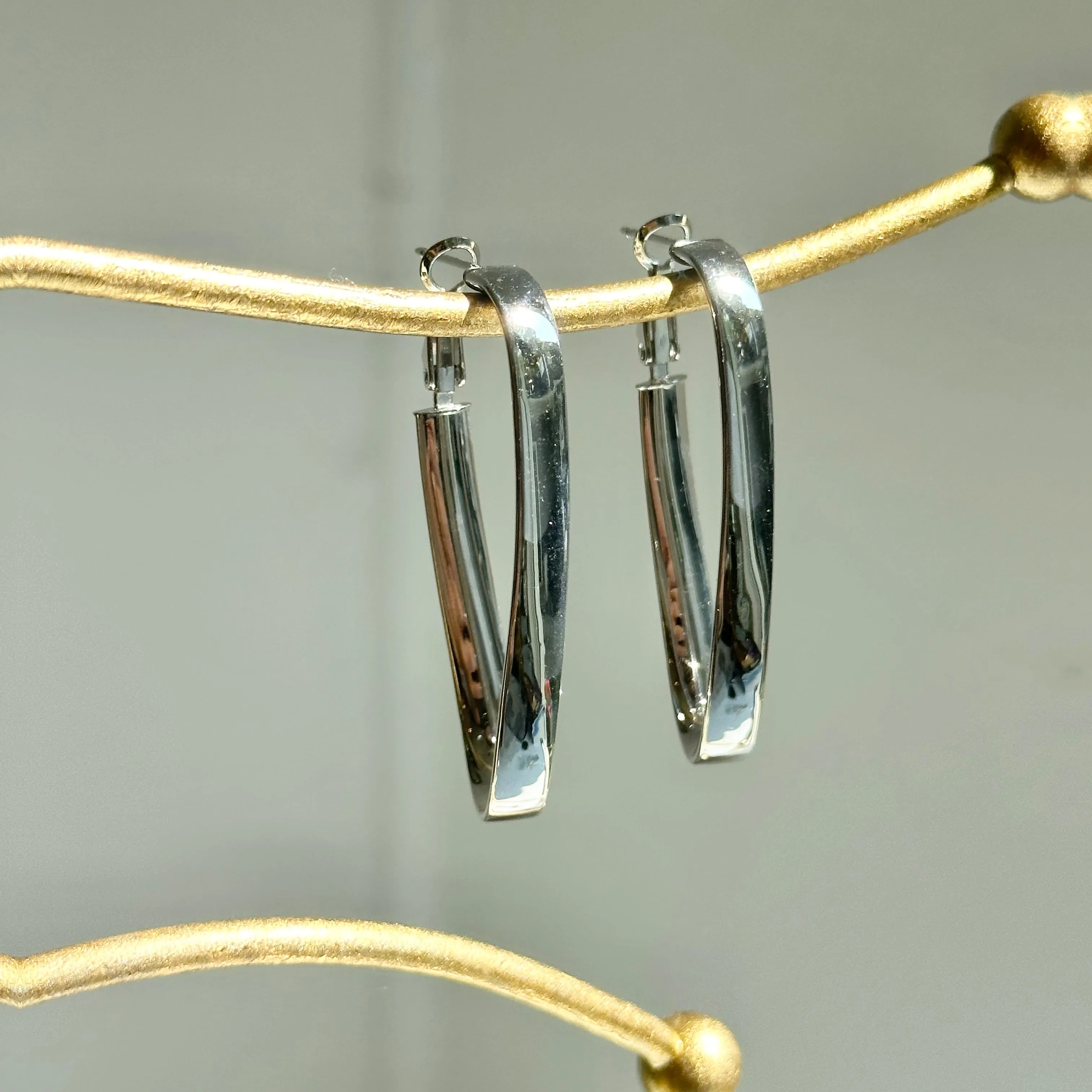 14KT White Gold Twist Oval Long Hoop Earrings 44.5mm
