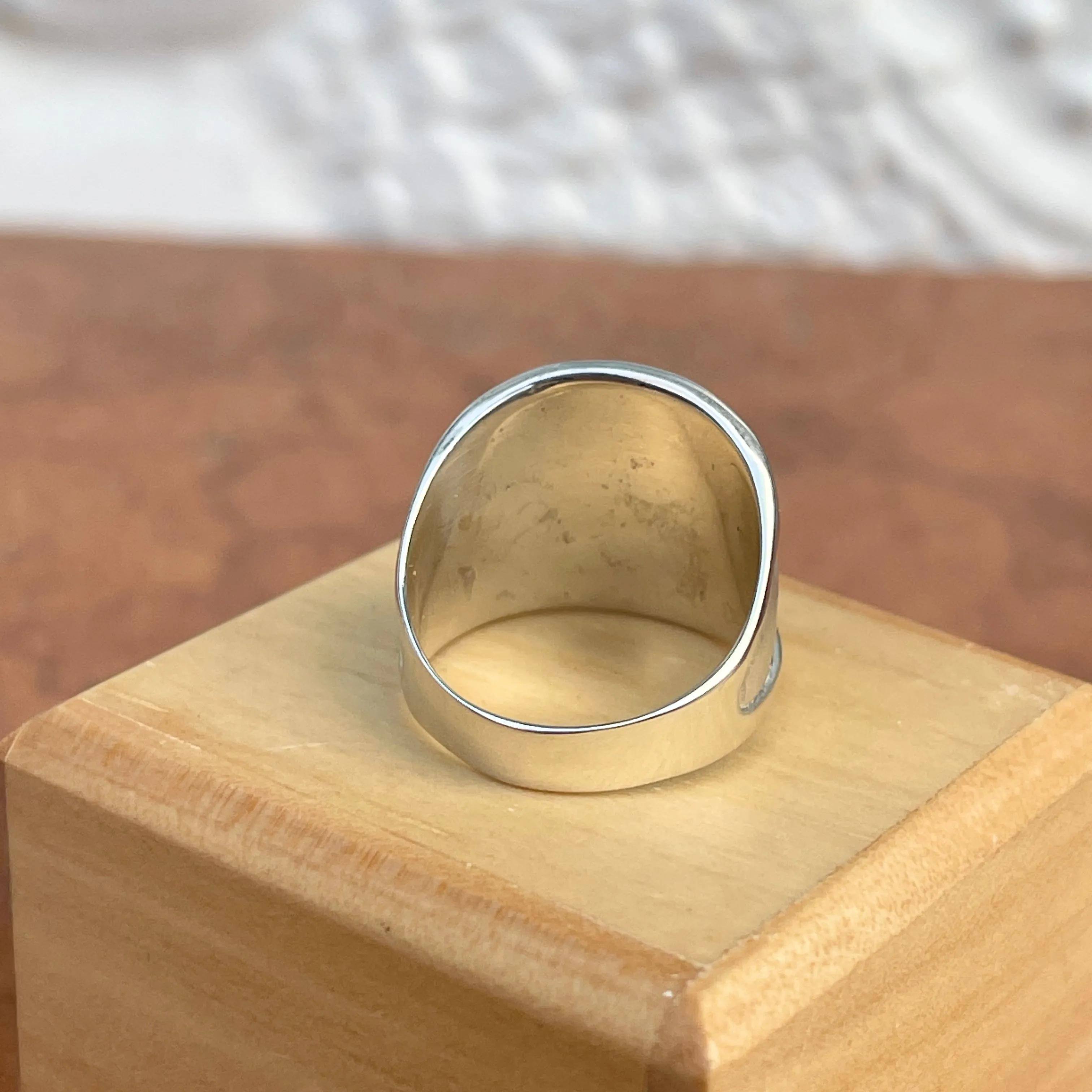 14KT White Gold Wide Artistic Polished   Matte Cigar Band Ring