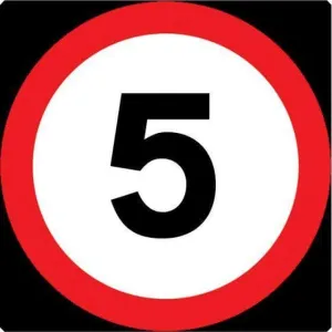 750mm Maximum Speed Limit 5mph - 670 - Rigid Plastic