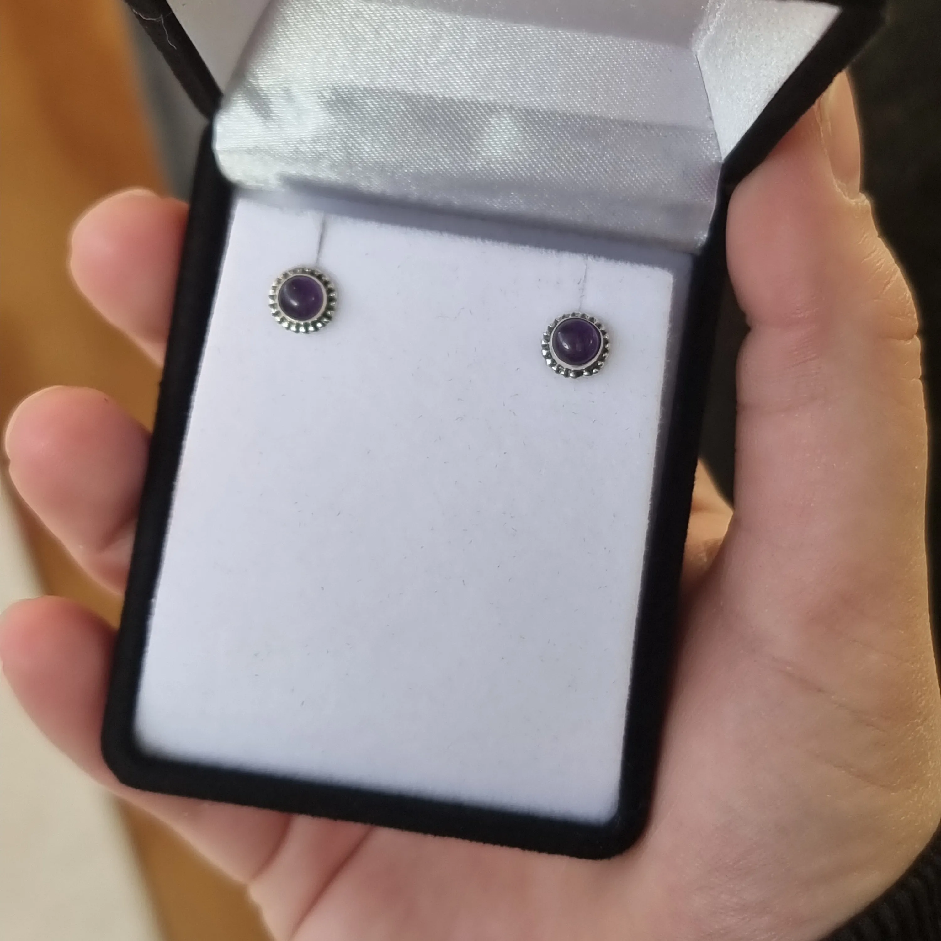 Amethyst studs