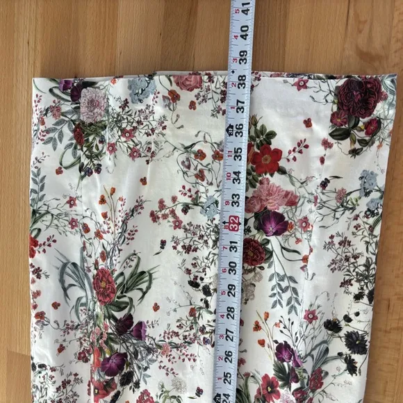 Antonio Melani Women’s 4 Small Floral Sheath Spring Ruffle below knee
