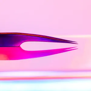 Artsy Fartsy / Short Isolation Tweezer