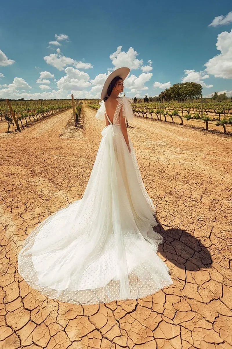 Backless Elegant Bride Gowns Classic White