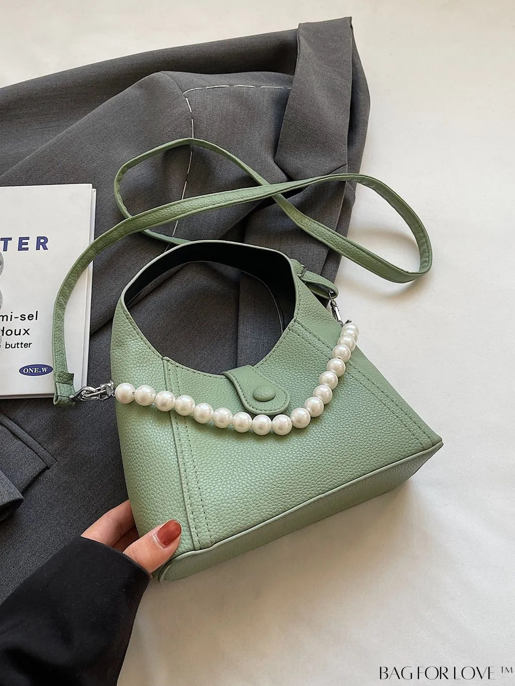 BagForLove - Litchi Pattern Faux Pearl Handbag: Elegant & trendy solid color fashion accessory