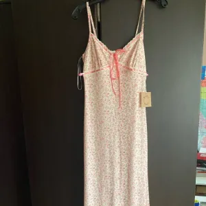 bailey rose  mesh Floral Pink Maxi Dress maxi size S