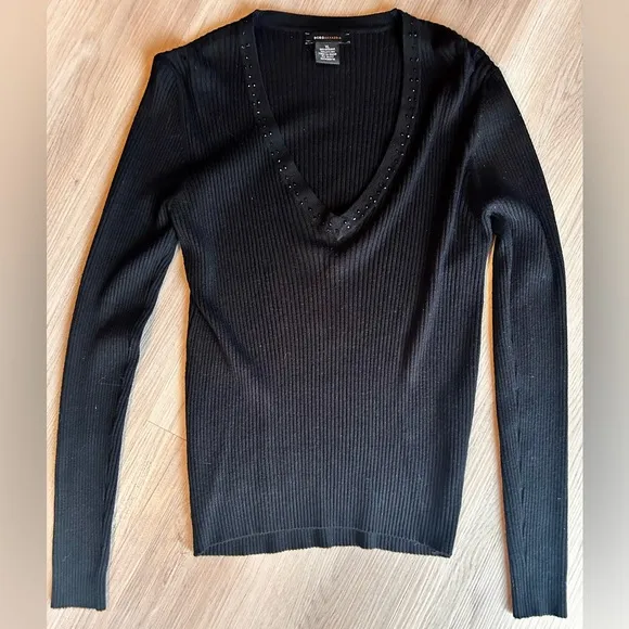 BCBGMAXAZRIA Elegant Black V-Neck Sweater -XL