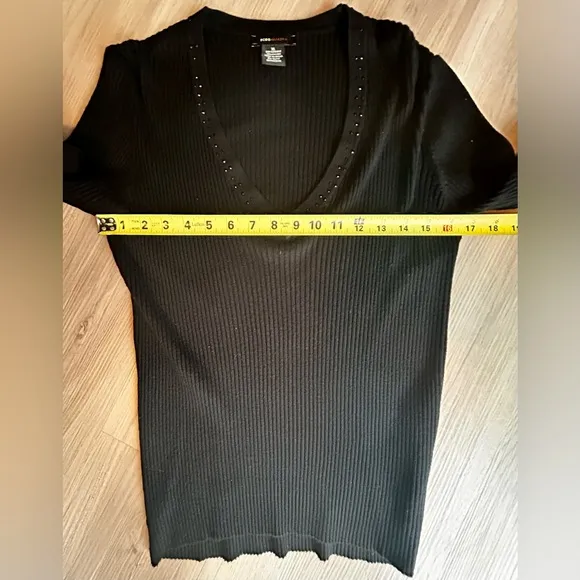 BCBGMAXAZRIA Elegant Black V-Neck Sweater -XL