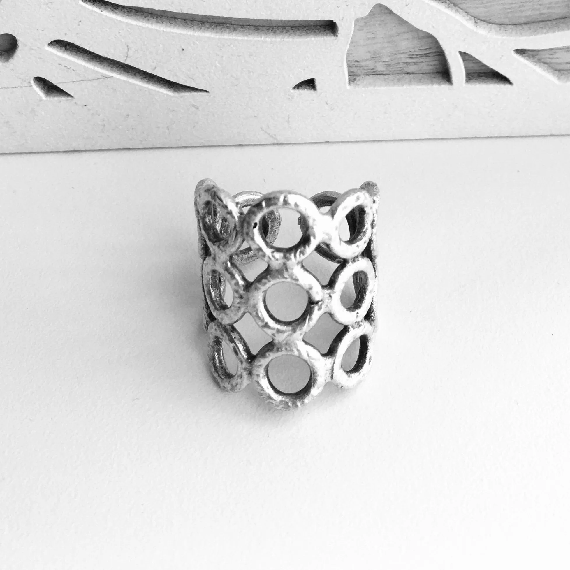 BDV TURKISH CIRCLE CUT OUT RING