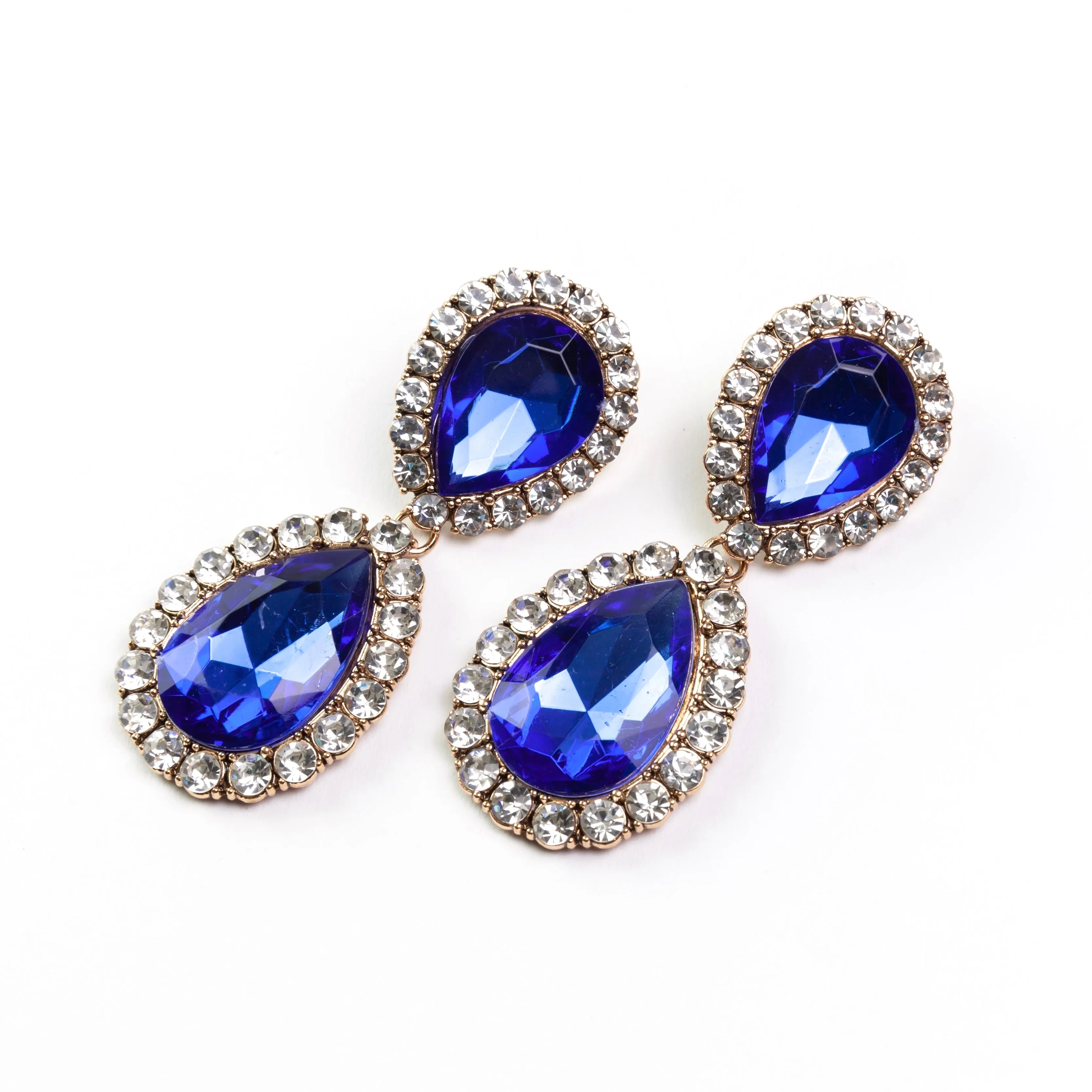 Be Elegant Rhinestone Drop Earrings