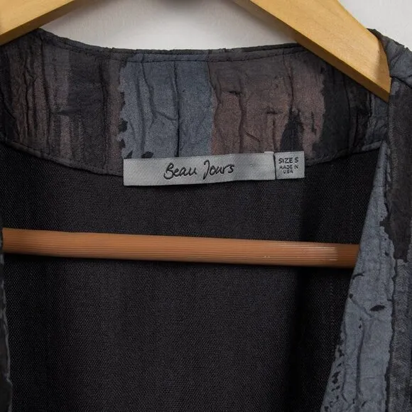 Beau Jours grey crinkle long line open cardigan-S