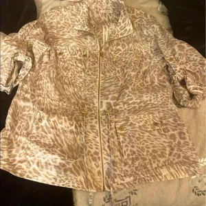 Calvin Klein animal print leopard safari jacket