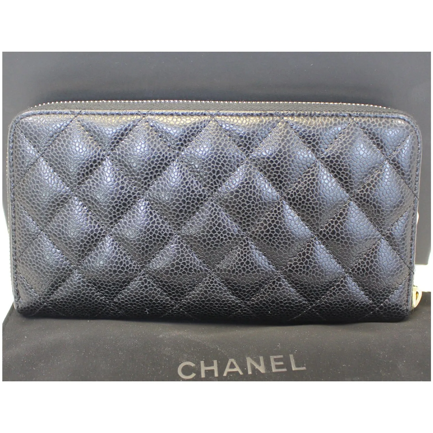 CHANEL Black Caviar Leather Zippy Wallet Black