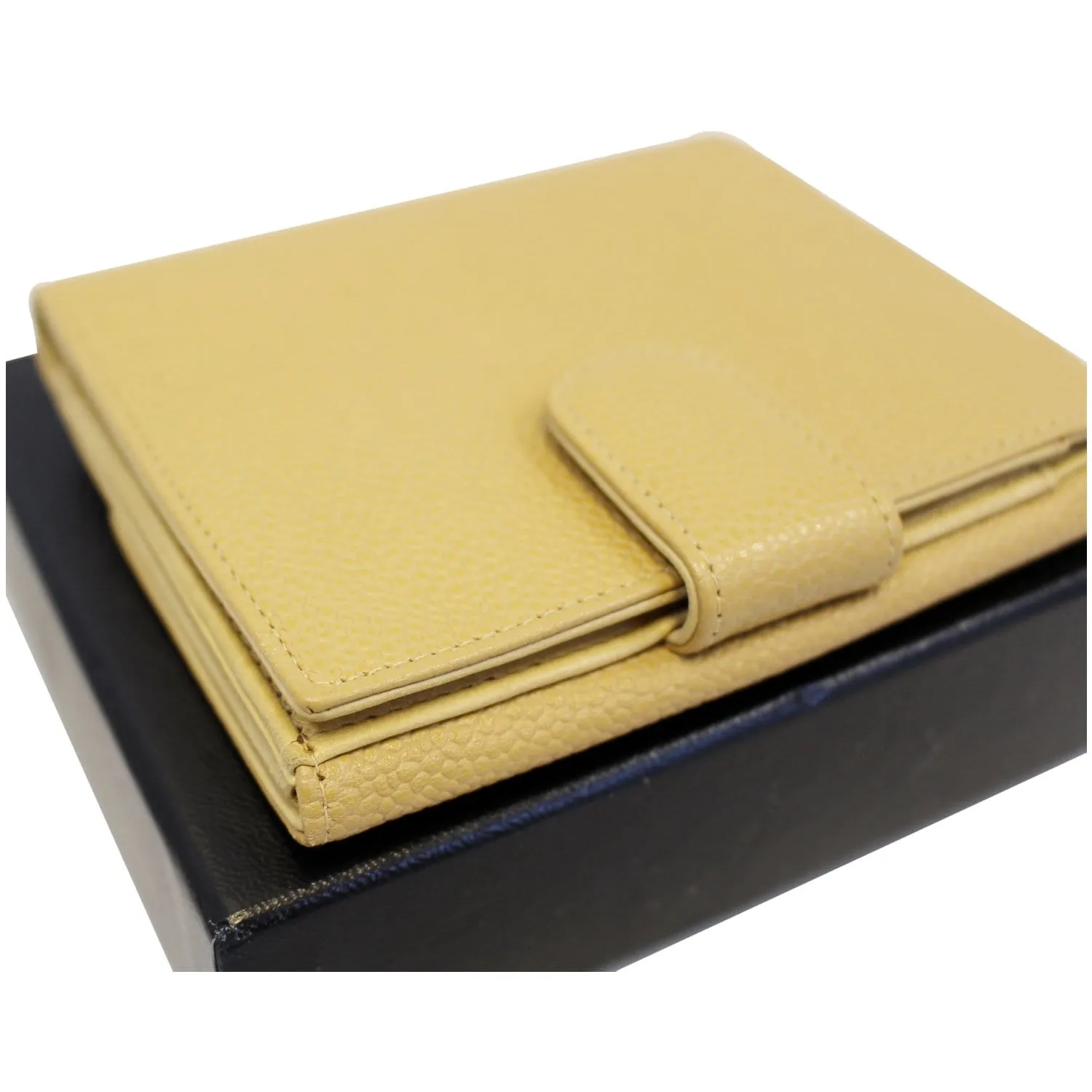 CHANEL Caviar Leather Bifold Wallet