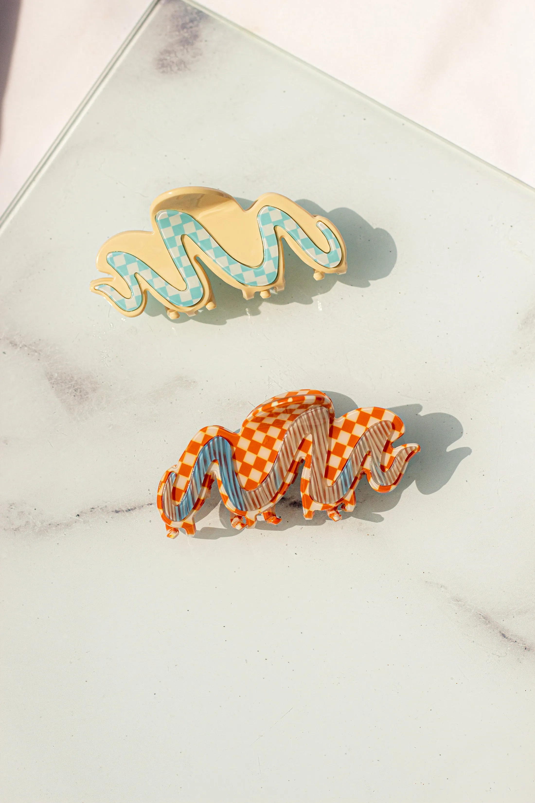 Checkerboard Wiggle Cloud Clip