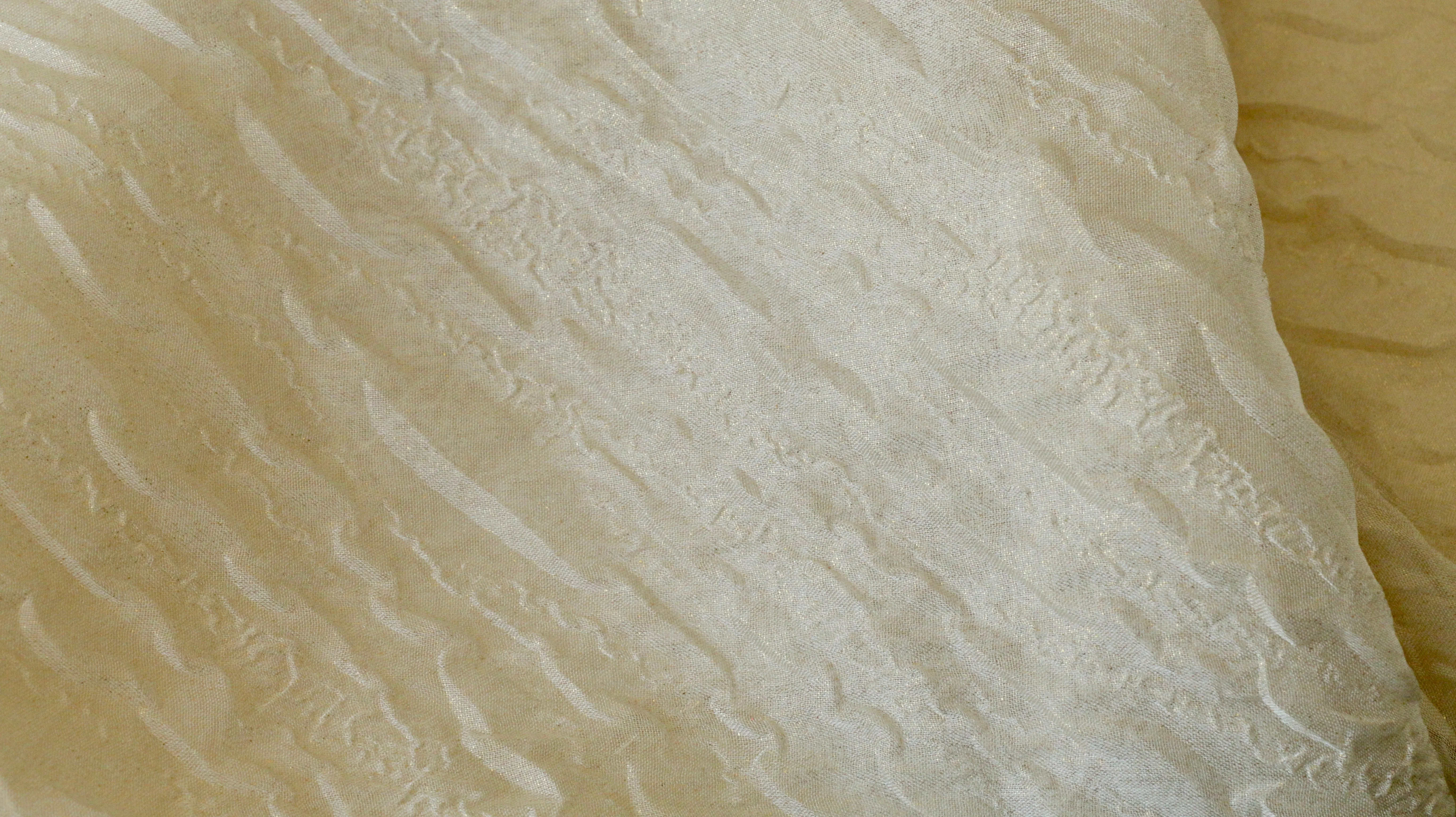 CHIFFON FABRIC - Crinkle effect - Gold shimmer