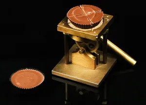 CHOCOLATE CUTTER