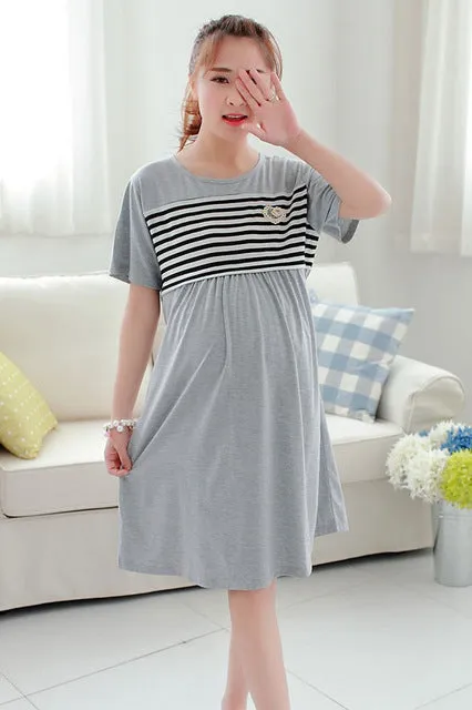 Cute Fashionable and Great Maternity Dress