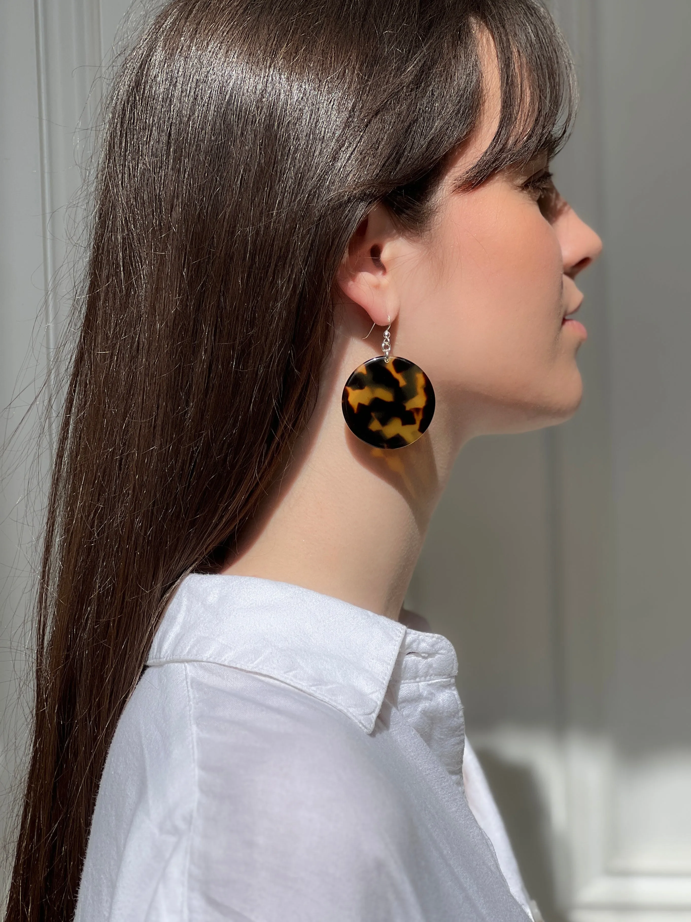 Disc Medium Dark Tortoiseshell Hook Earrings