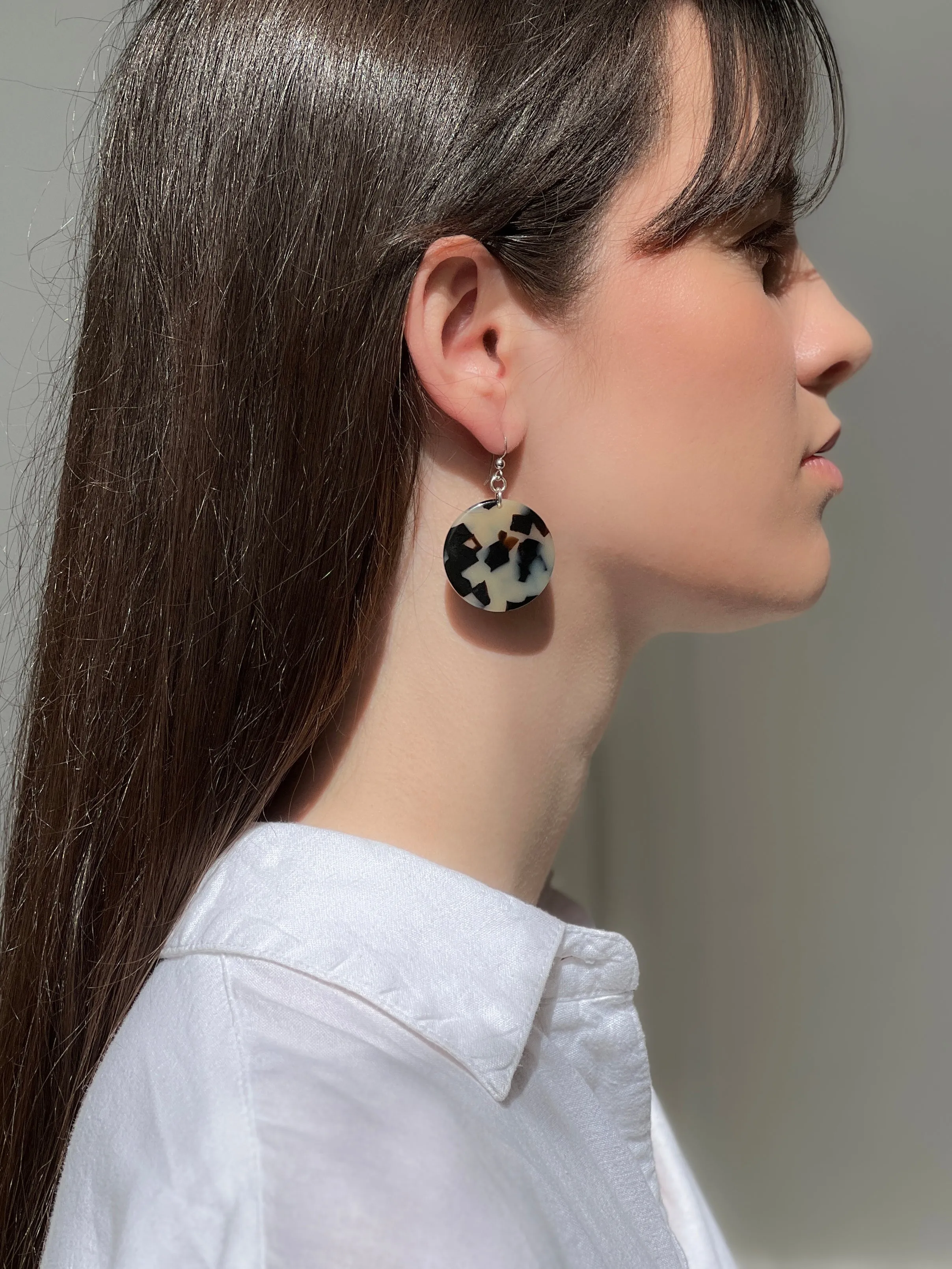 Disc Small Light Tortoiseshell Hook Earrings