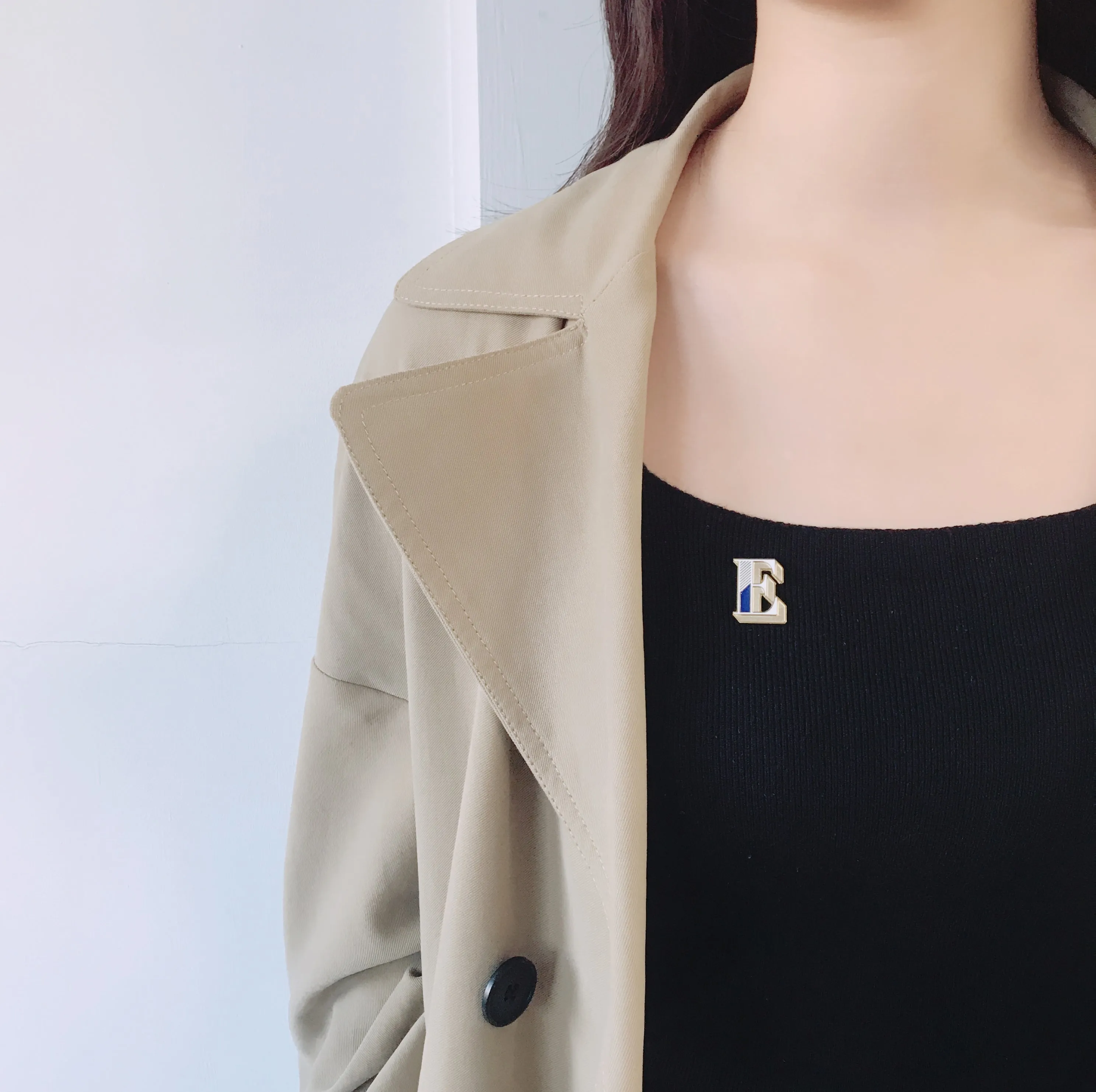E/Elegant Pin Badge and Card