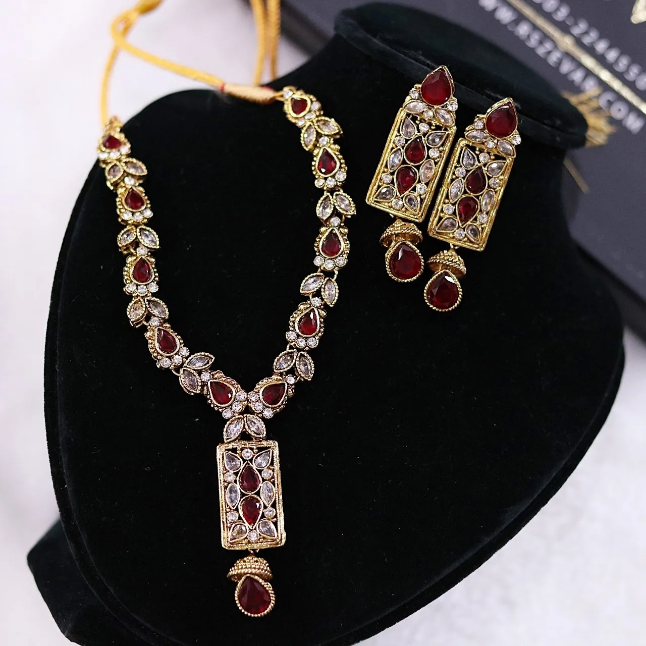 Egyptian Elegant Necklace Set
