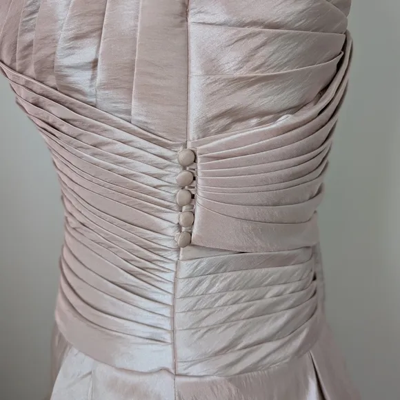 Elegant Strapless Gown in Shimmering Champagne