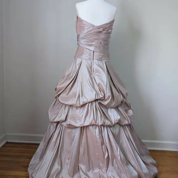 Elegant Strapless Gown in Shimmering Champagne