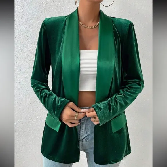 Elegant velvet blazer