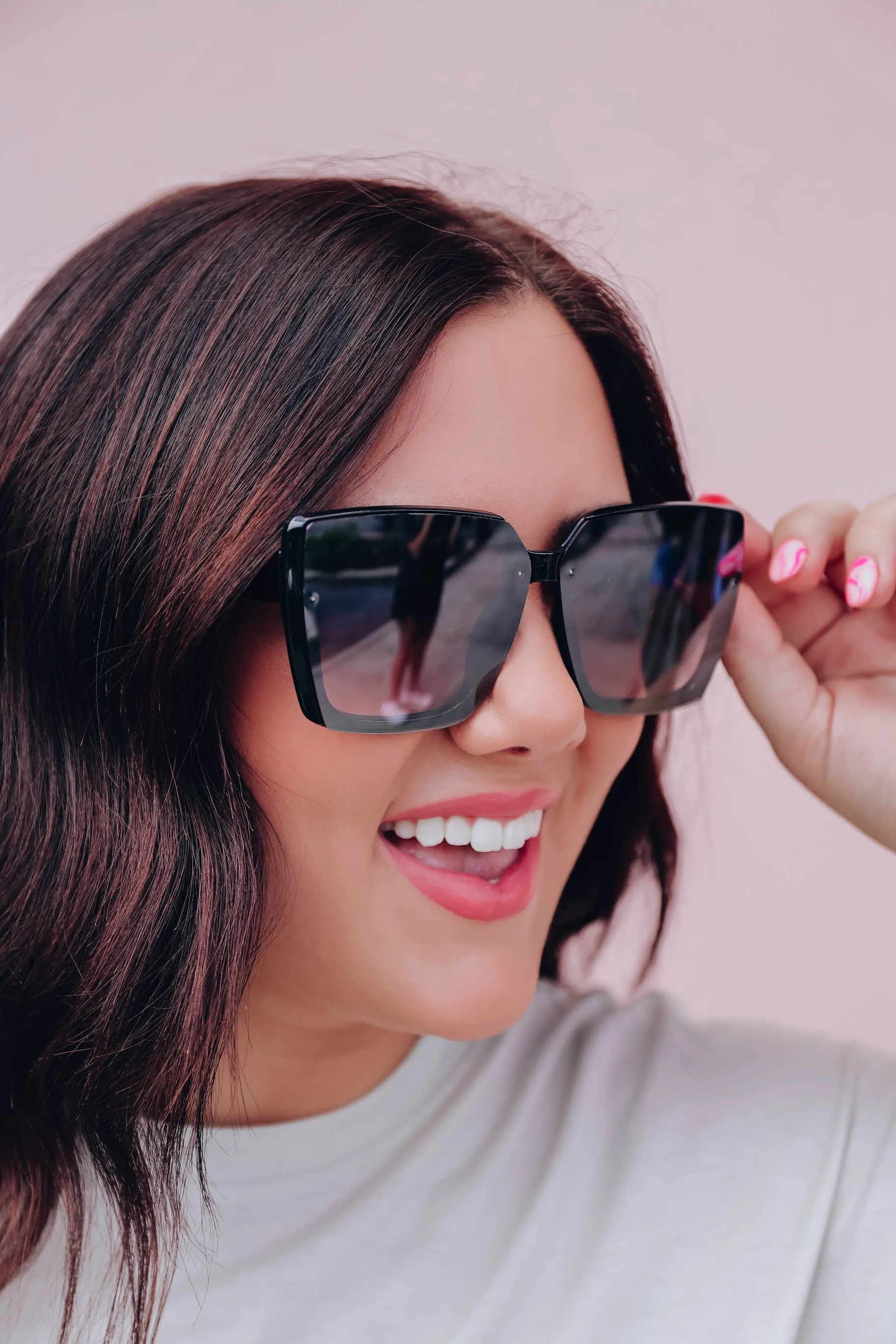 Ellure Square Sunglasses - Black