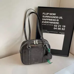 Fashionable Leather Shoulder Bag