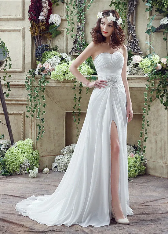 Fashionable Wedding Dresses With Rhinestones