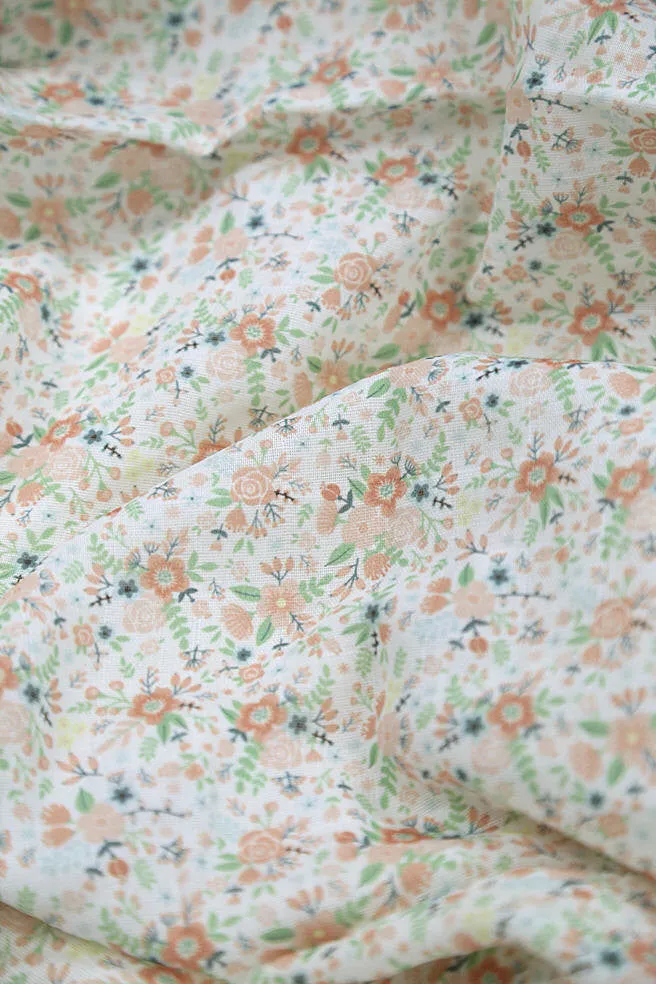 Flowers Cotton Double Gauze Fabric - 59 Inches Wide - By the Yard 92522 / 87864