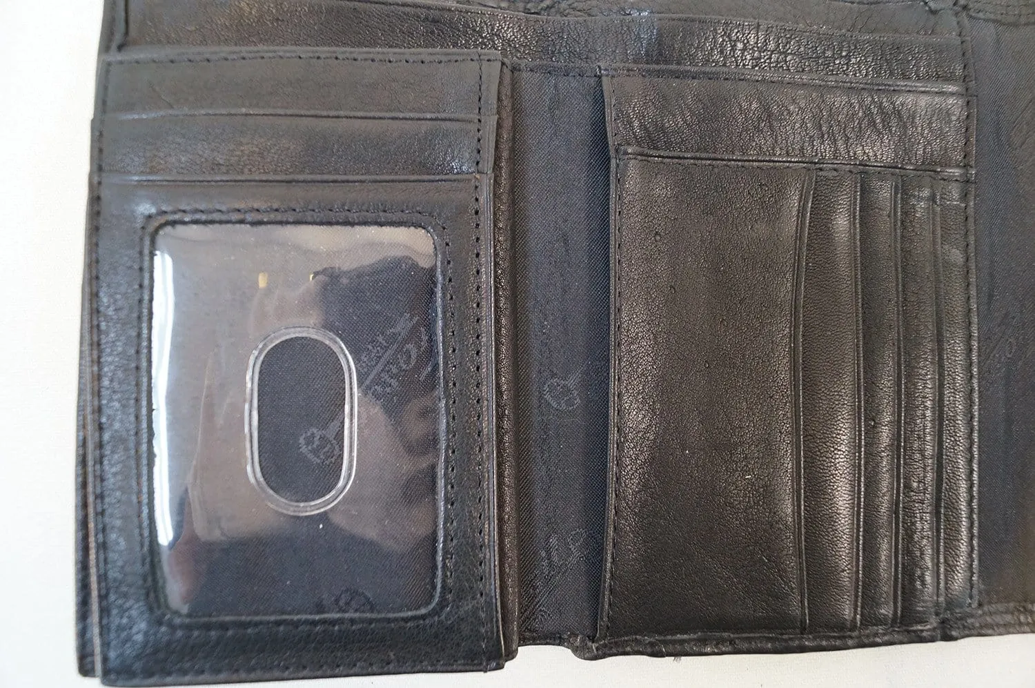 FOSSIL Trifold Black Leather Wallet - Final Call