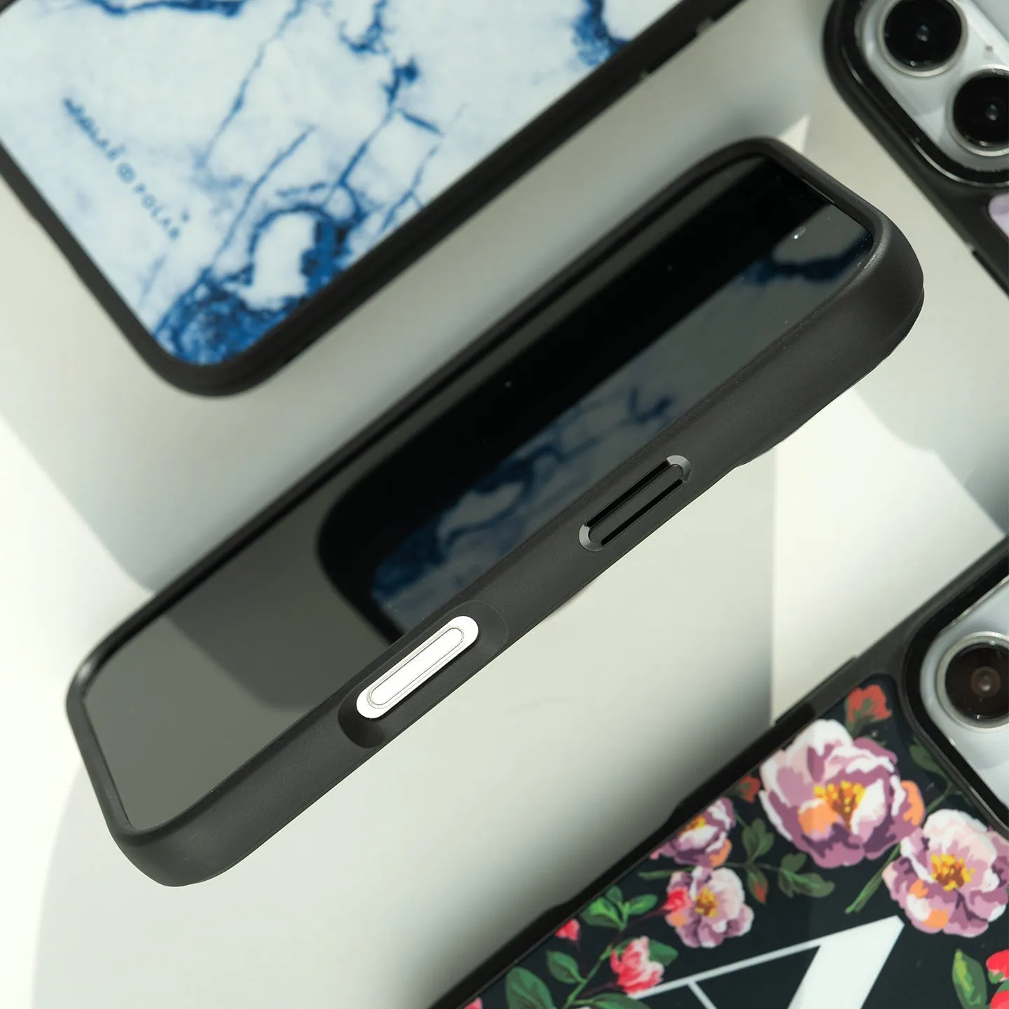 Fujisan Blue - iPhone 16 Plus Frosted Black Bumper MagSafe Case