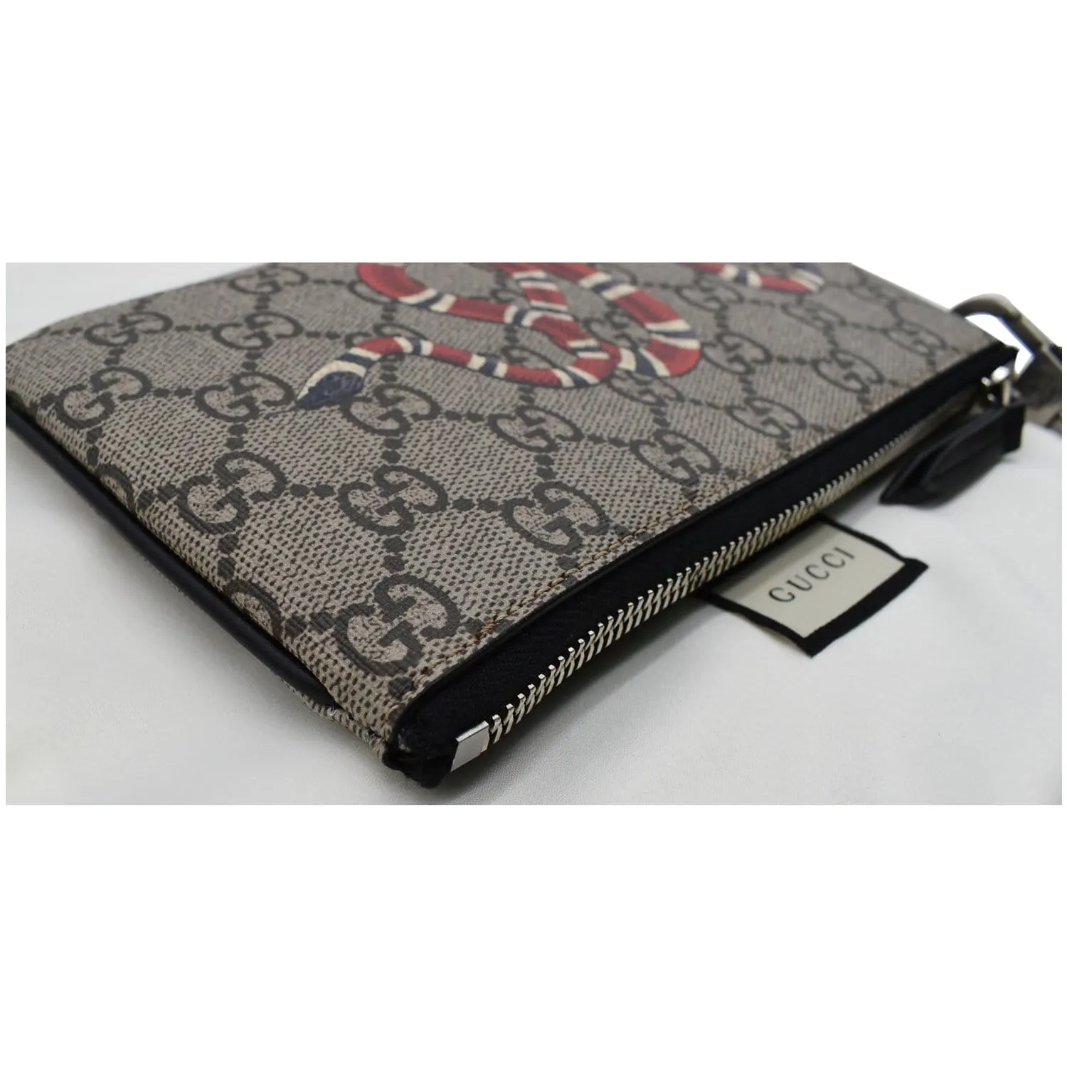 GUCCI Kingsnake Print GG Supreme Canvas Pouch Wristlet Beige 597556