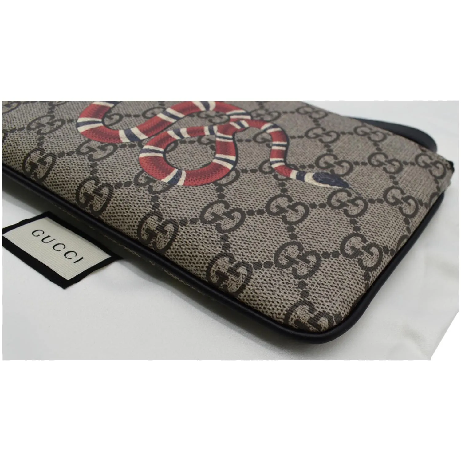 GUCCI Kingsnake Print GG Supreme Canvas Pouch Wristlet Beige 597556