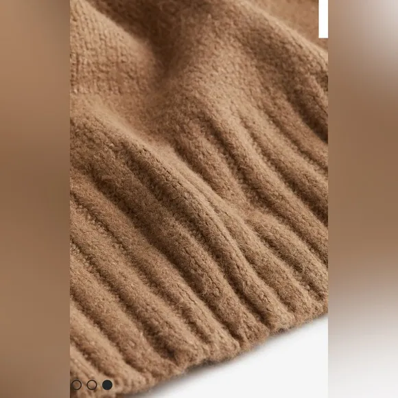 H&amp;M Oversized Mock-turtleneck Sweater