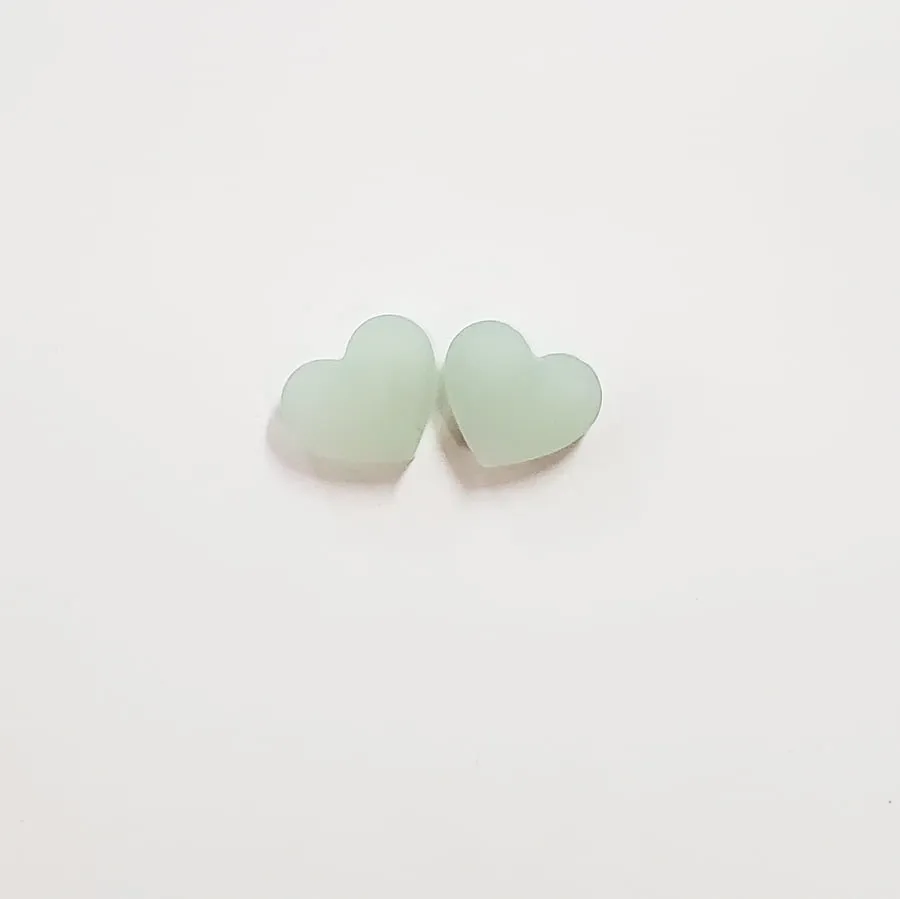 Heart Flat Studs in Mist