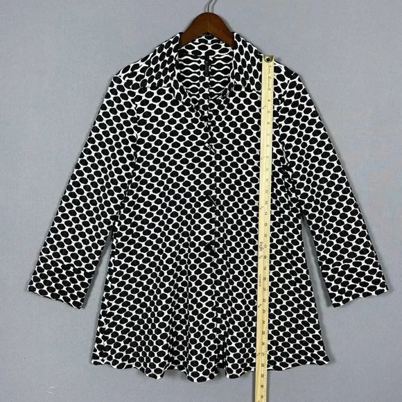 IC by Connie K Textured Swing Jacket Size Medium M Lagenlook Polka Dot Artsy