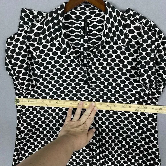IC by Connie K Textured Swing Jacket Size Medium M Lagenlook Polka Dot Artsy
