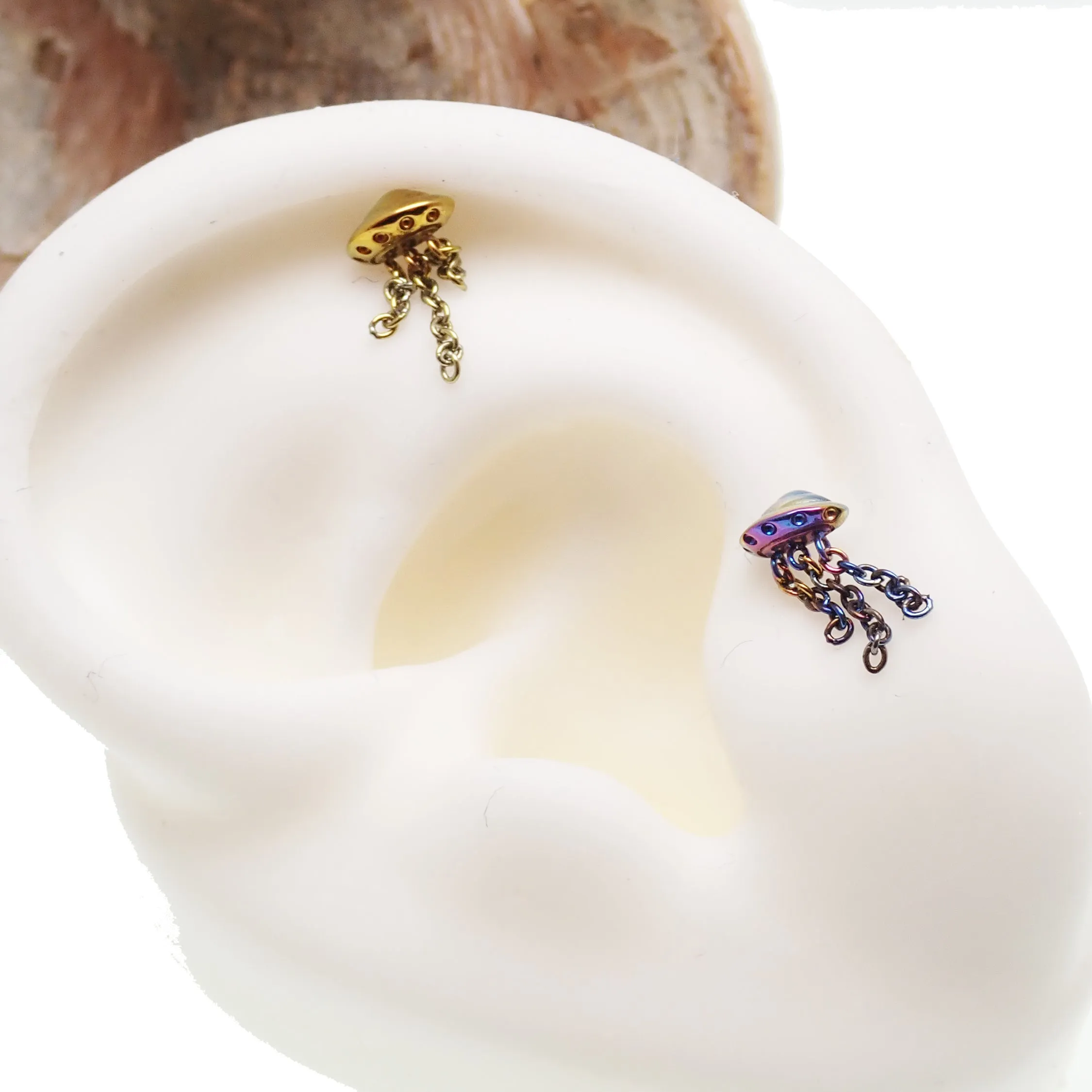 Internally Threaded UFO Titanium Flatback Piercing