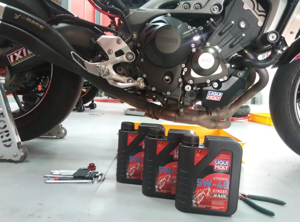Liqui Moly 4T 5W-40 Street Race Fully Synthetic (4 Liter)
