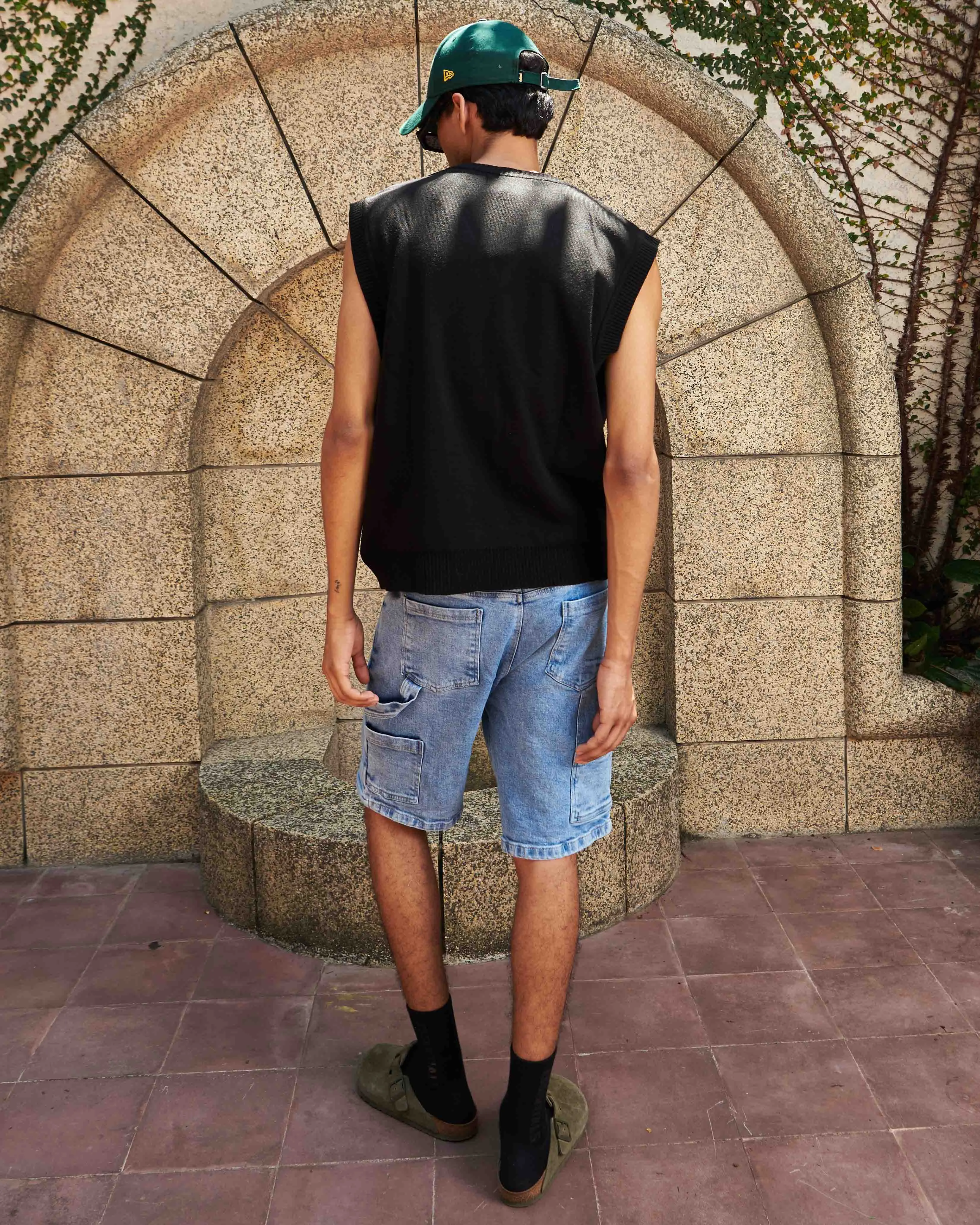 LOBSTER VEST