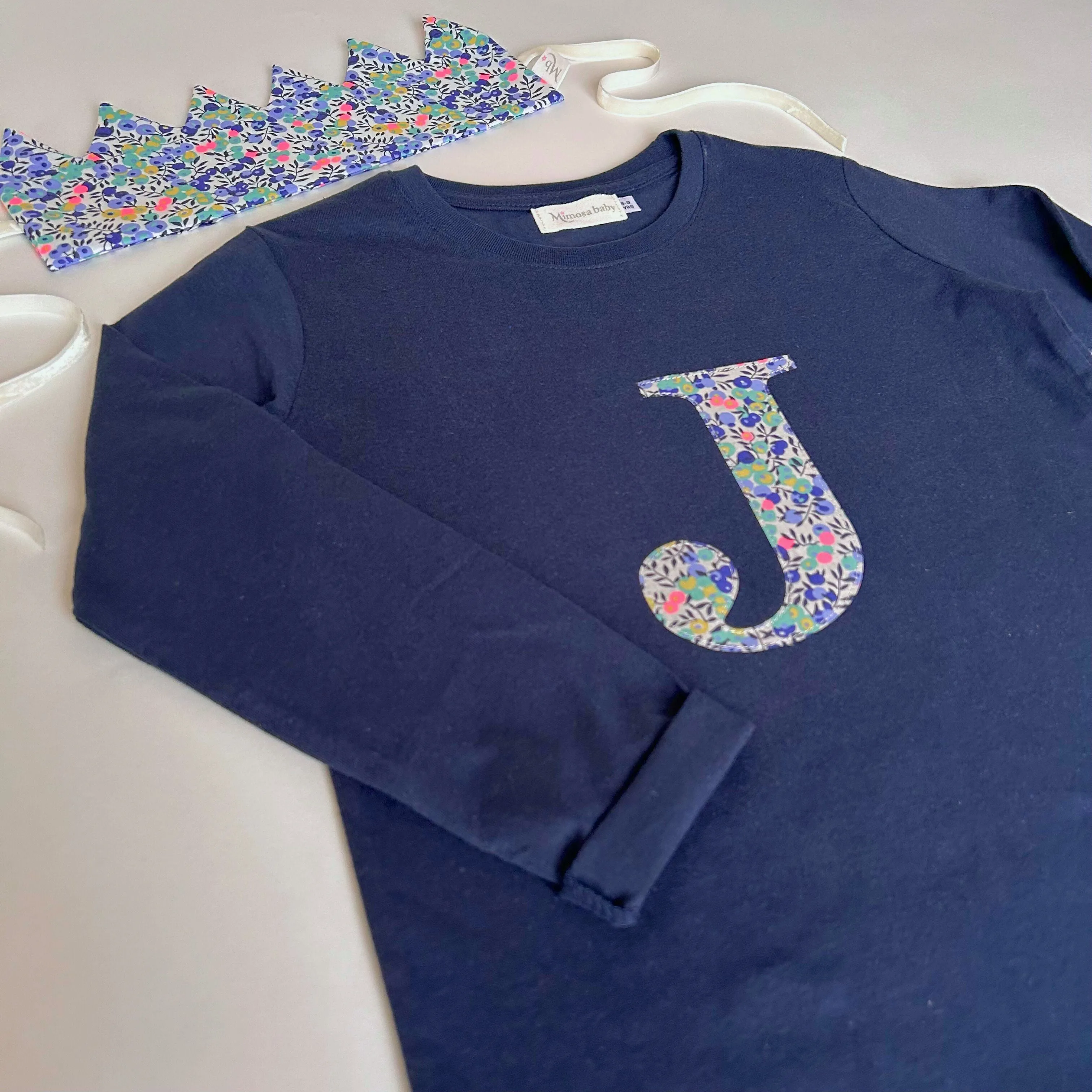 Long sleeve initial t-shirt