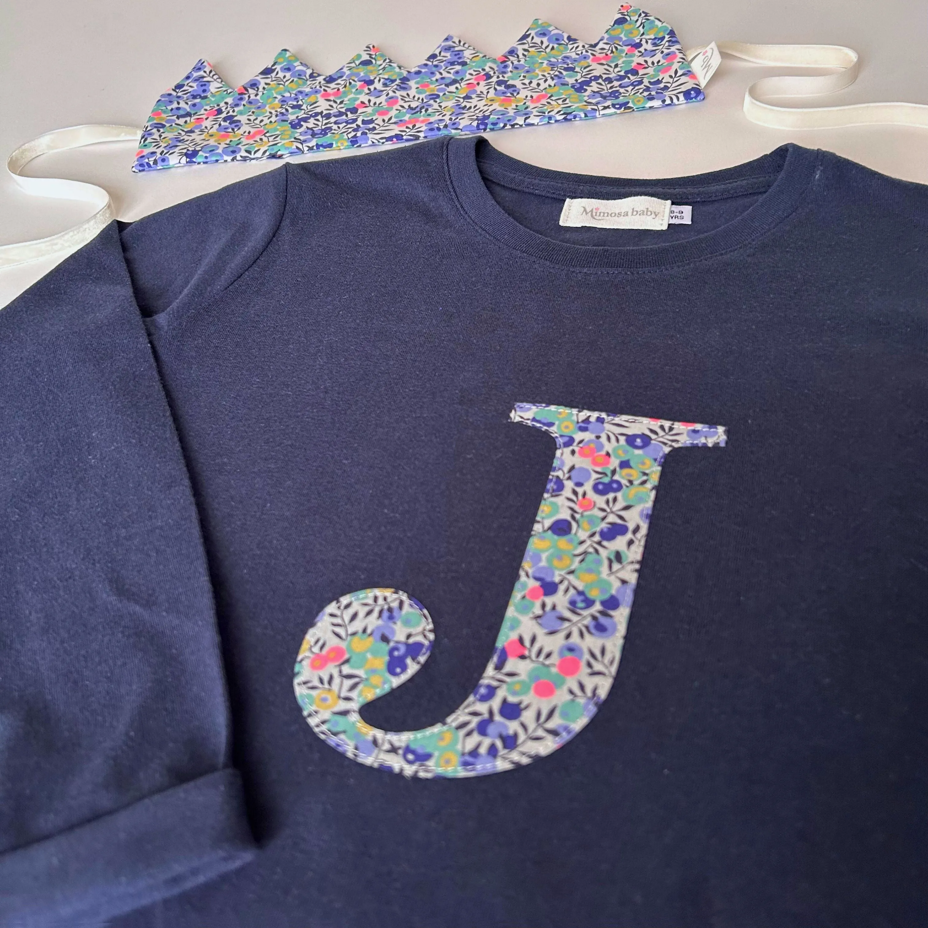Long sleeve initial t-shirt