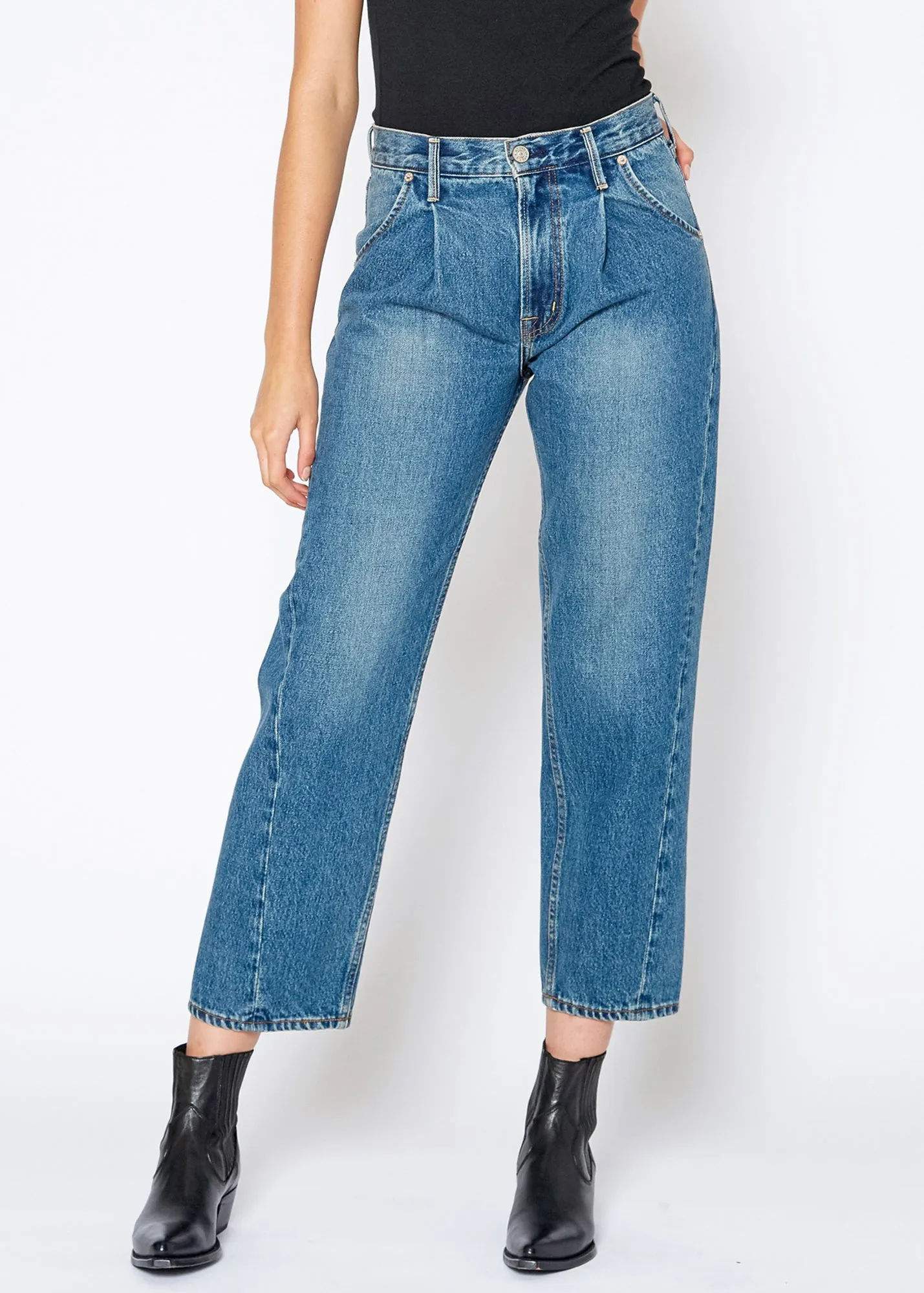 Lou 90's Comfort Crop