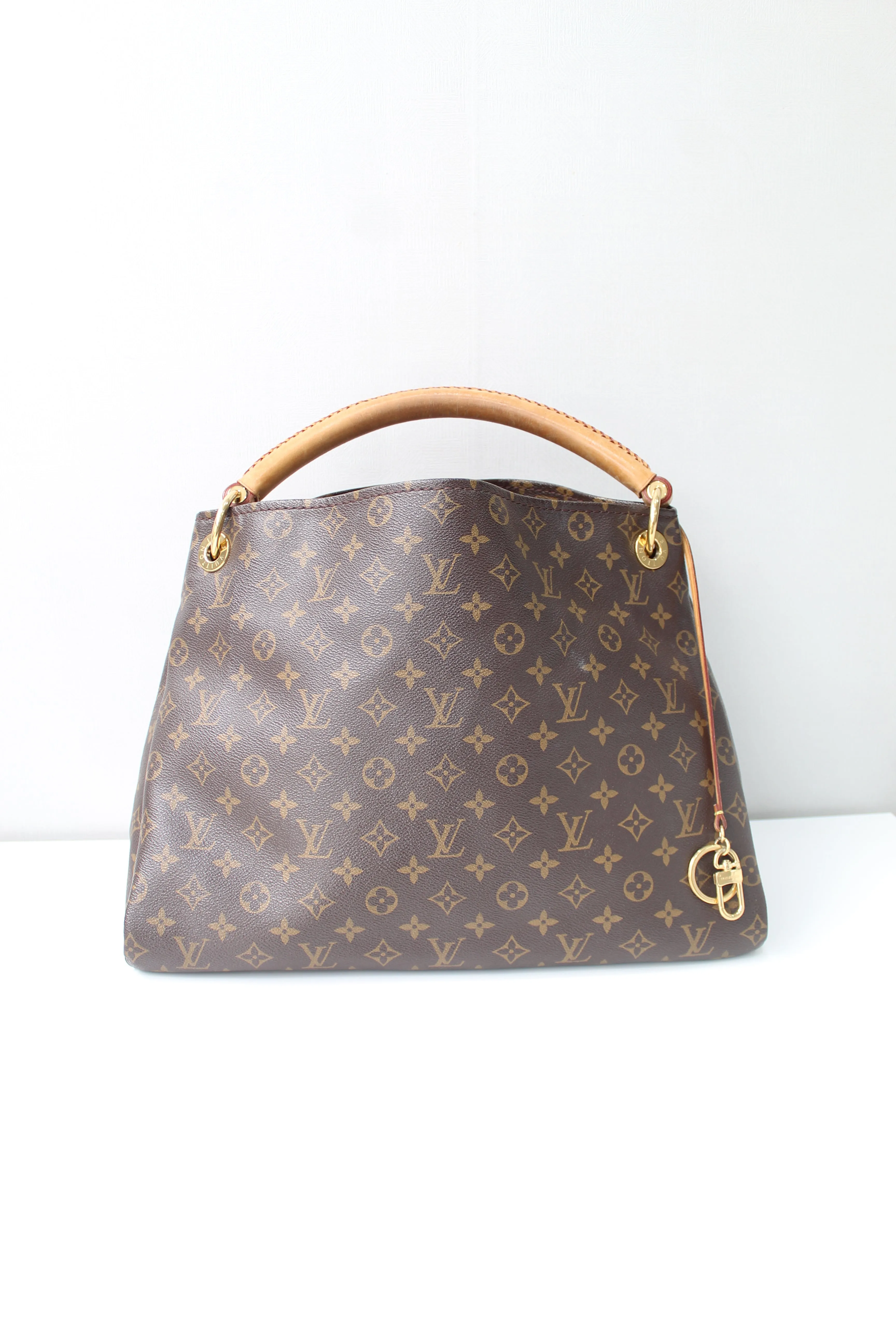 Louis Vuitton Artsy MM