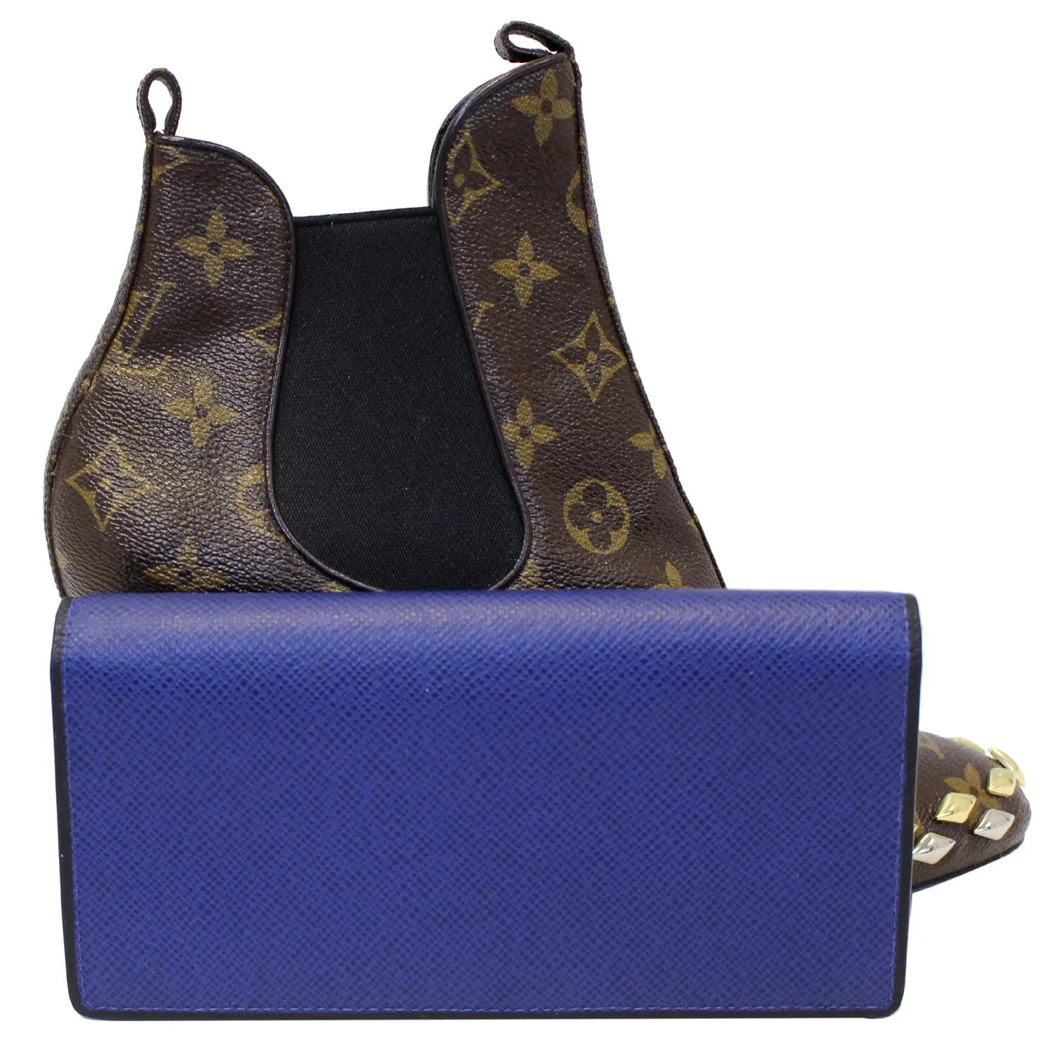 LOUIS VUITTON Brazza Taiga Leather Bifold Wallet Blue