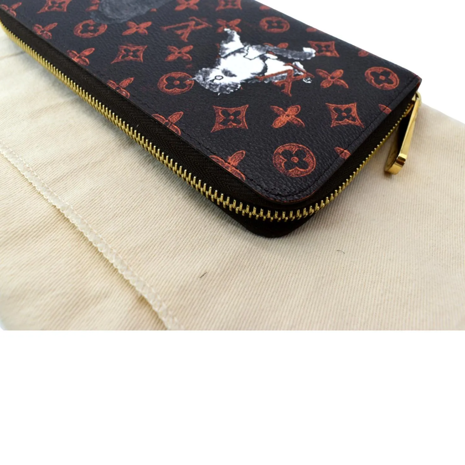LOUIS VUITTON Catogram Canvas Zippy Wallet Orange